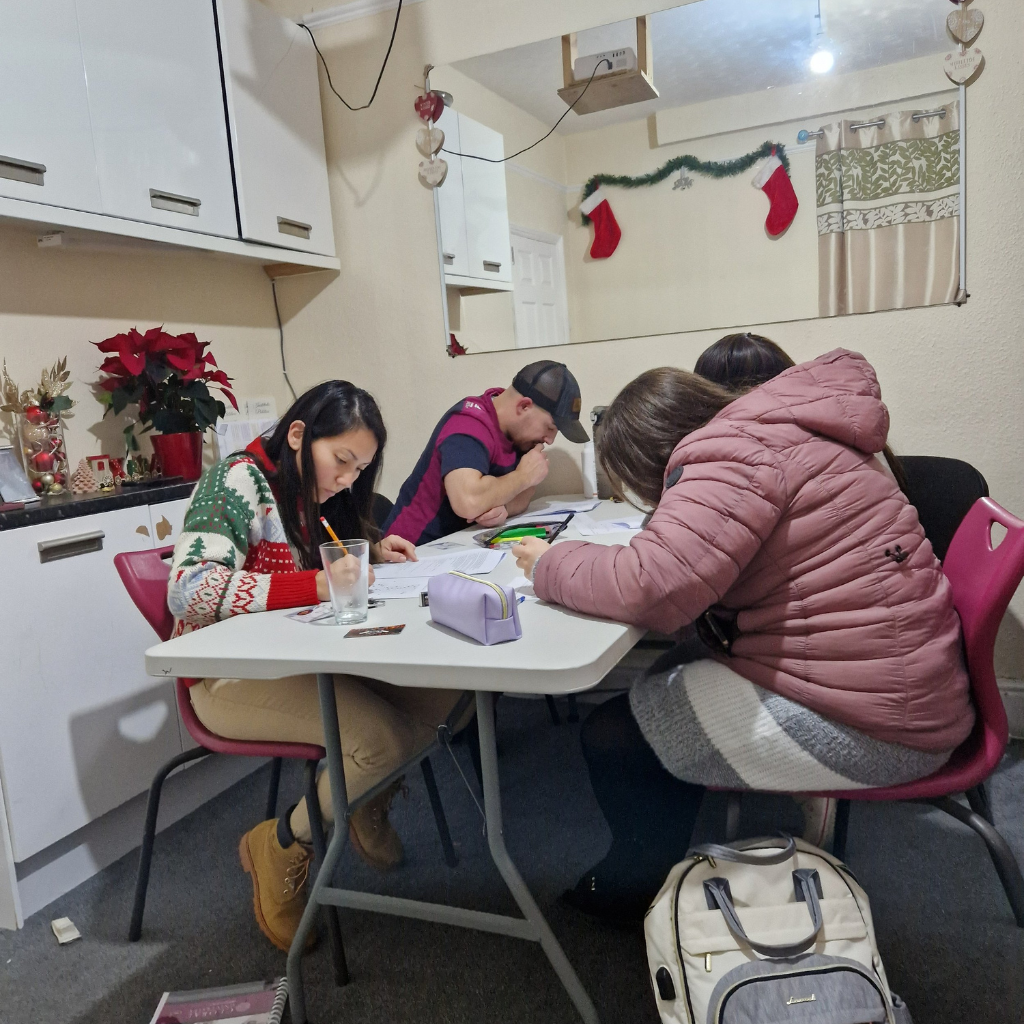 Fotografía 7 del Instituto Bíblico — actividad de estudio y comunidad